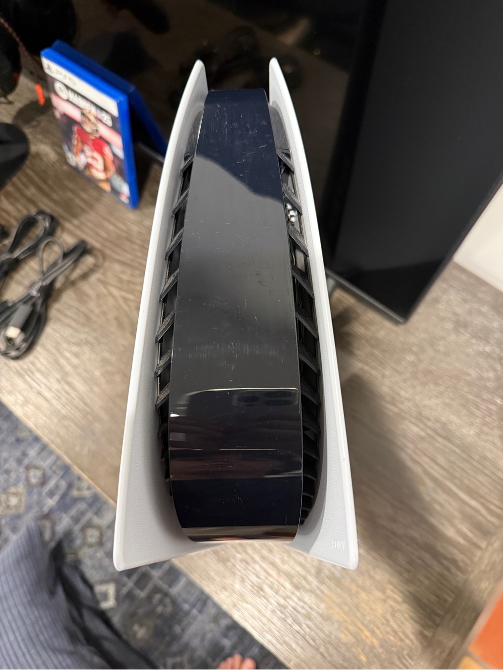 Sony PS5 - Picture 4 of 16